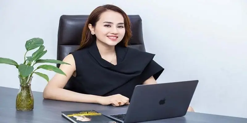 Ceo Tú Sena không ngừng cố gắng trong học tập